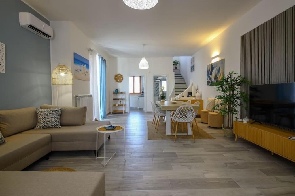 Villa Vera, Accesso Al Mare, Vista Castello, Ac Бриндизи Екстериор снимка