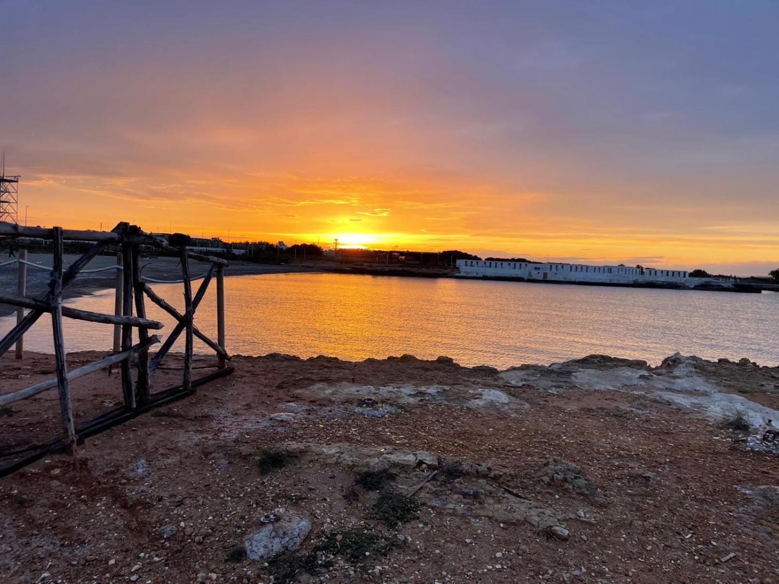 Villa Vera, Accesso Al Mare, Vista Castello, Ac Бриндизи Екстериор снимка